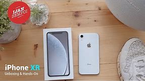 iPhone XR 128GB White Color - (Unboxing & hands-On)