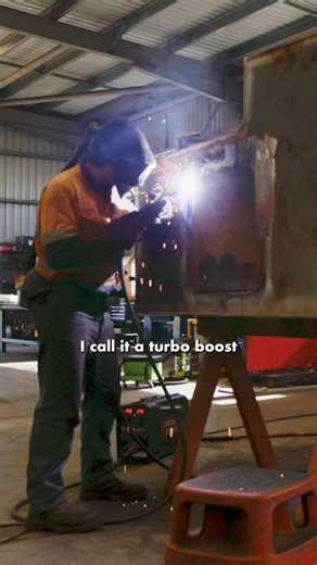 🎄On the last day before Christmas... we're releasing the latest video in our #DiscoverMackay video campaign. Ready to spark your future - Discover a career in manufacturing. 💥 🎥 Watch the video and hear from the team at @vex__group about the endless opportunities in the region. Thanks to Vex Group for the workshop tour! 👏 ✅ Forge your career in a region where mining and agriculture fuel strong demand ✅ Enjoy the fishing, camping and beaches in your down time ✅ Work on leading-edge innovative