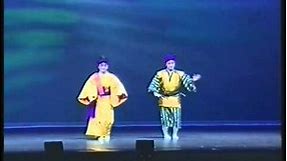 Okinawan Dance- Kanayo Amakawa - Kathy Ota and Frances Nakachi