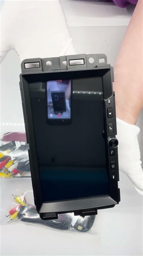 8" Android 13 Car Stereo for Chevy Silverado Tahoe GMC Sierra Yukon 07-13 Wireless