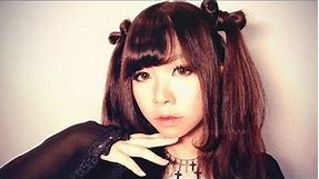 Cute Ribbon Twintails Hairstyle + Japanese Style Curled Side Bangs