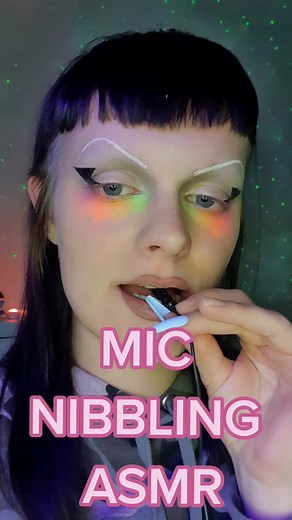 Mic Nibbling ASMR - Nibbling Sounds for Relaxation