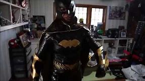 Unboxing Batgirl Costume