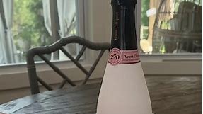 DIY painted champagne bottle | painted champ bottle
