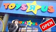 TOYS R US IS BACK!