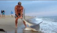 Man Wrestles Shark With Bare Hands: Caught on Tape | Good Morning America | ABC News