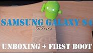 Samsung Galaxy S4 Unboxing (Black Mist) + First Boot