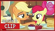 Apple Bloom Wakes Up from her Nightmare (Bloom and Gloom) | MLP: FiM [HD]