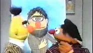 Sesame Street - Ernie Paints a Portrait of Bert/Bert's Clay Sculpture