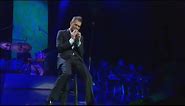 Michael Bublé - Me & Mrs. Jones at Madison Square Garden [Live]