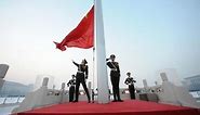 Thousands watch first flag raising ceremony of 2016 at Tian'anmen Square