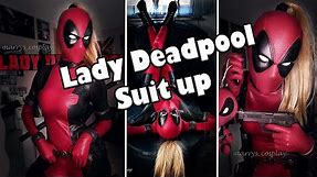 Lady Deadpool Suit Up - get into cosplay