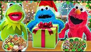 Kermit the Frog and Cookie Monster Make CHRISTMAS COOKIES! (Ft Elmo)