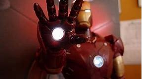 Iron Man Hot Toys Mark III Armor Iron Man Movie Masterpiece 1/6 Scale Collectible Figure Review