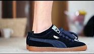 Puma suede - Black/gold on feet