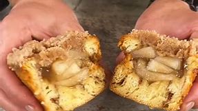 Apple Pie Cinnamon Roll Muffins 🍎