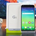LG G5 Icon with a Phone in a Box