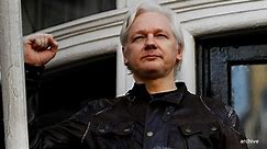 Assange loses bid to drop UK arrest warrant