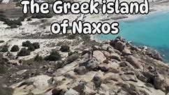 Kykladen-Hopper💙 griechische Inseln | greek islands | cyclades on Instagram: "📍Naxos, greek islands, cyclades, griechische Inseln, Kykladen The Greek island of Naxos has an incredible number of great beaches and in this reel we present 3 of them to you. 1. Mikri Vigla an absolute dream beach kilometers long and shallow water. With the taverna of the same name right on the beach, it has everything your heart desires. It is also not bad on particularly windy days. You can also go on a short clim