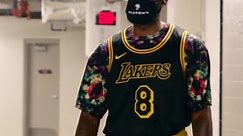 NBA Players Arriving in Throwback Jerseys