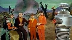 Lost In Space S02 E21  Rocket To Earth