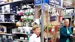 #VIRAL: Niño Yodeling in Walmart  (Mason Ramsey)