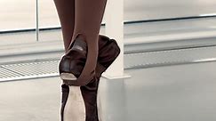 Why ballet dancers wear pointe shoes | English National Ballet
