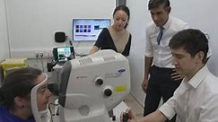 Rishi shown Retinal Scan procedure on Moorfields Eye Hospital tour
