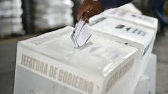El INE da prórroga de registro a mexicanos en el exterior tras controversia al cancelar casi 40.000 solicitudes por irregularidades
