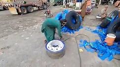 MachineGuide - Eine LKW Reifen Reparatur in Pakistan nur...