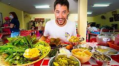 Phuket Street Food - SUPER SPICY Southern Thai Food + Kanom Jeen in Phuket, Thailand!!