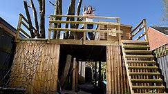Council order treehouse to be removed for  breaking privacy regulations