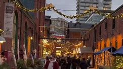 Toronto’s FAVOURITE Christmas market is officially coming back 🎄 #toronto #ontario #canada #tiktoktoronto #torontotiktok #christmas #holiday #christmasmarket #distillerydistrict #holidays #