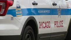 Armed group robs 4 within hours on Chicago's Northwest, Near North Sides