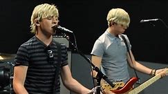 R5 Gets "Loud" On Lala Live