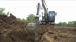 E145 Large Excavator Walk-Around | Bobcat Excavators