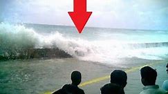 Scariest Tsunami Videos of the 2004 Indian Ocean Tsunami (Vol. 1)