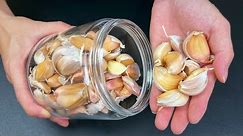 今天才發現，原來保存大蒜這麼簡單，放上1年也不乾癟不發芽，老蒜農方法真管用 ， Life Hacks preserved garlic