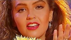 Thalia - Pienso En Ti - [En Vivo Estrellas De Los 90, Mexico 1990]