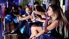 Apple fans rush to buy iPhones in UAE - video Dailymotion