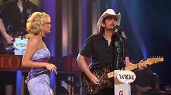 【4K超清】Brad Paisley & Carrie Underwood - Remind Me @ The Grand Ole Opry