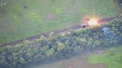 Il tank Leopard ucraino ingaggia il confronto con due carri armati russi