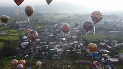 Hot air balloon festival takes to the skies in Indonesia