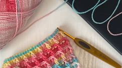 Crochet Kindle sleeve in a waffle pattern #kindlesleeve #crochetinspiration https://youtu.be/xeiJHn_P65Y?si=knJBFq3mhl7s93mV | Legolita Luna Crochet