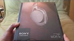 "First Look" Sony MDR-1R in Silver headphones unboxing