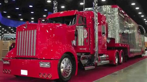 mid america truck show  custom semi trucks youtube