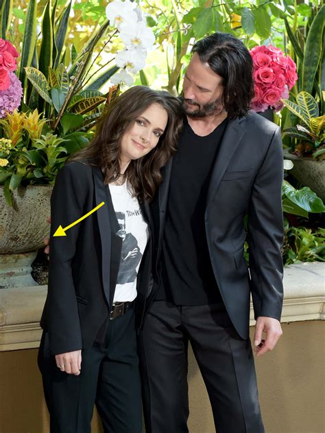 Keanu Reeves Praised For Not Touching Women He Is