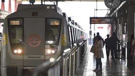 Technical Snag In Delhi Metros Blue Line Affects Services Latest
