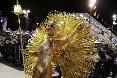la primera noche del carnaval de rio de janeiro en imagenes stop en linea