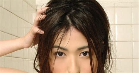 japanese sexy model nonami takizawa sexy in bathroom